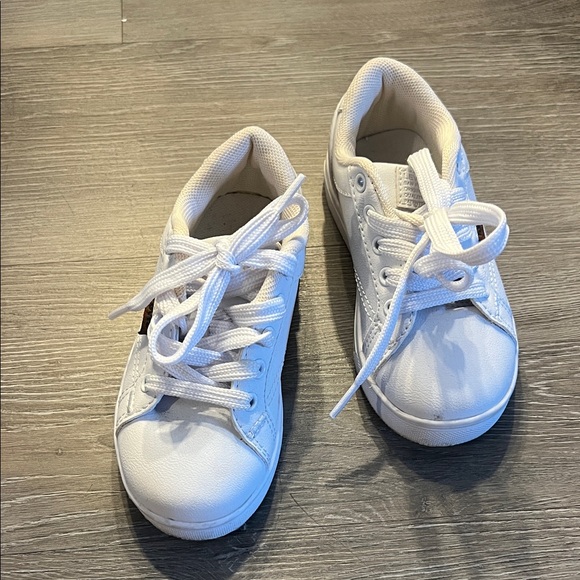 Levi's White Kids Sneakers - Picture 1 of 6